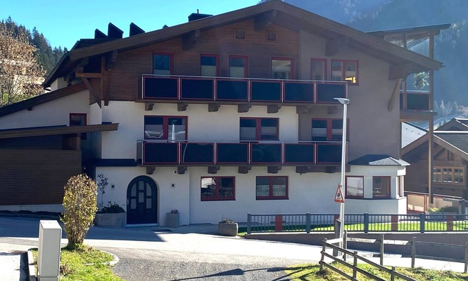 Viehhofen Apartment | Combination of 2 apartments at top location