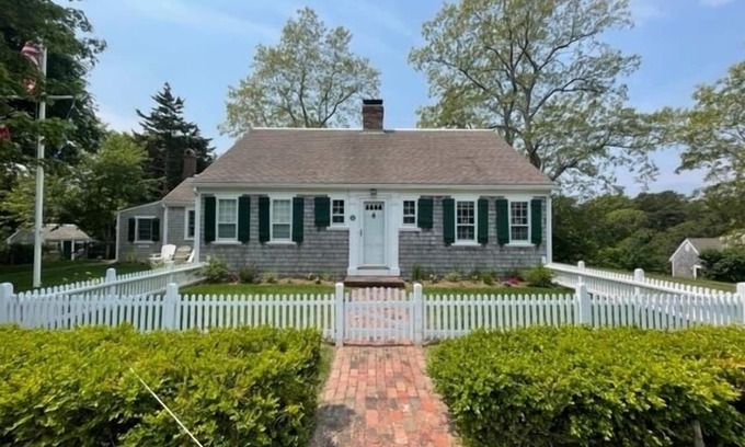 Wellfleet House | Come Enjoy this Lovely In-Town Home! (1355)