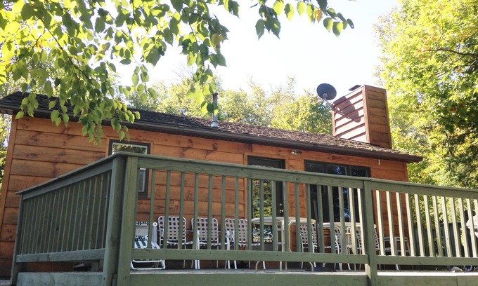 Presque Isle Cabin | Come To Me Inn - Cozy Peaceful Lakefront Cabin, So Get Away & Be On Lake Time.
