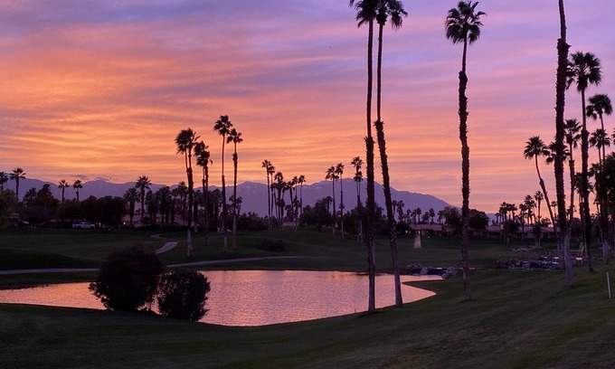 Palm Desert House | Comes with Platinum Golf Privileges! Play Golf, Tennis, and Pickleball!
