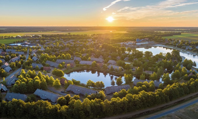Nooitgedacht House | Comfort 12-person farmhouse in the holiday park Hof van Saksen