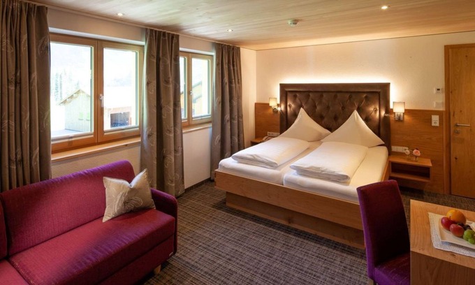 Damuels House | Comfort double room - Hotel Restaurant Alpenblume