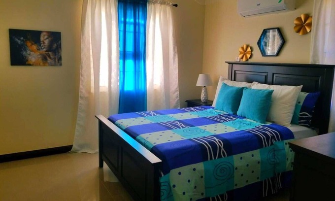 Old Harbour House | Comfort in Style in a newly built 2bdr home