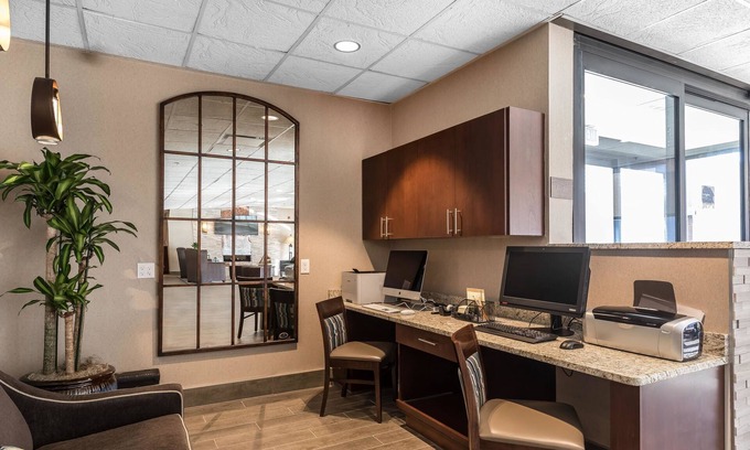 Bay City Hotel | Comfort Inn Bay City - Riverfront