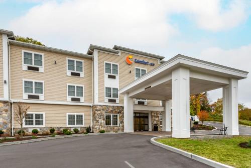 Town of Southeast Hotel | Comfort Inn Brewster