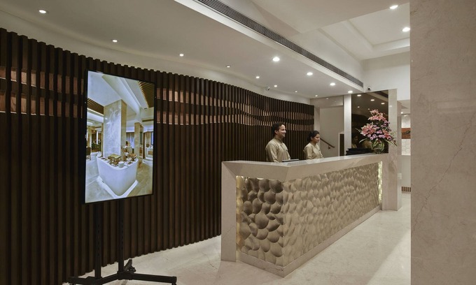 Prabhadevi Hotel | Comfort Inn Heritage