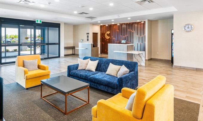 Bradford West Gwillimbury Hotel | Comfort Inn & Suites