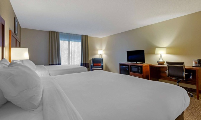 Cambridge Hotel | Comfort Inn & Suites Cambridge