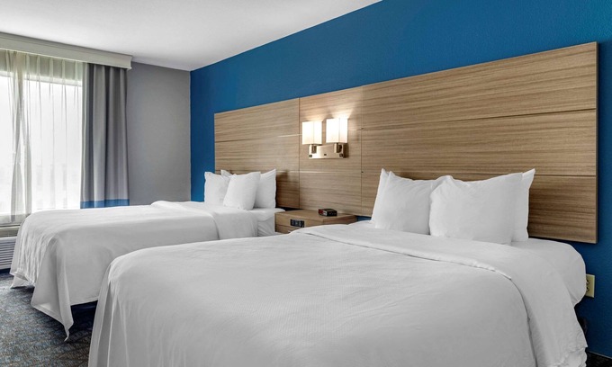 South Arlington Hotel | Comfort Inn & Suites Mansfield
