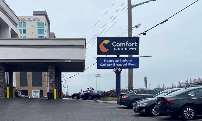 East Bank Hotel | Comfort Inn & Suites Nashville Downtown – Stadium