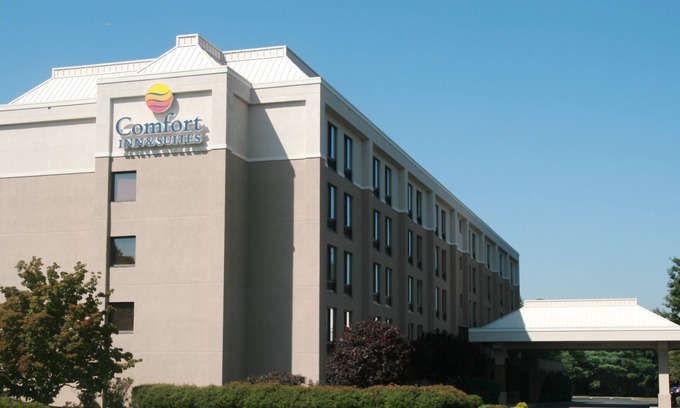 Somerset Hotel | Comfort Inn & Suites Somerset - New Brunswick