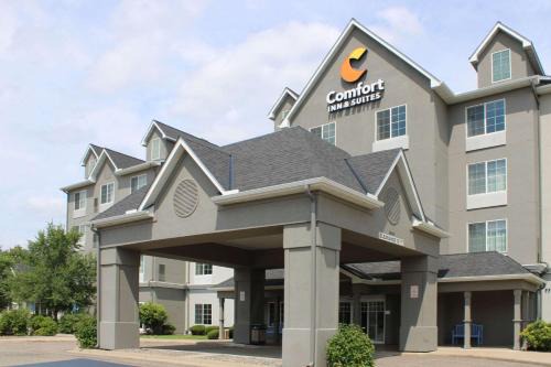 White Bear Lake Hotel | Comfort Inn & Suites St Paul Northeast