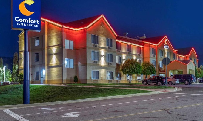 Bountiful Hotel | Comfort Inn & Suites Woods Cross - Salt Lake City North