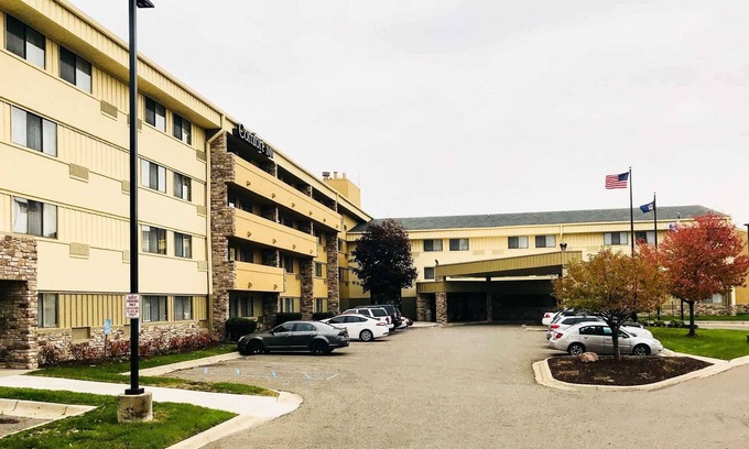 Farmington Hills Hotel | Comfort Inn
