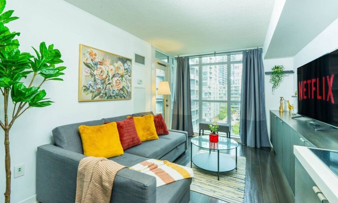 CityPlace House | Comfort Suites - 10 minutes to Rogers Centre
