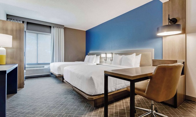 Greenbrier East Hotel | Comfort Suites Chesapeake - Norfolk