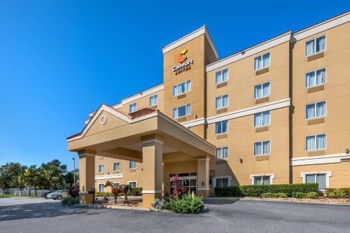 Fellowship Hotel | Comfort Suites Ocala North