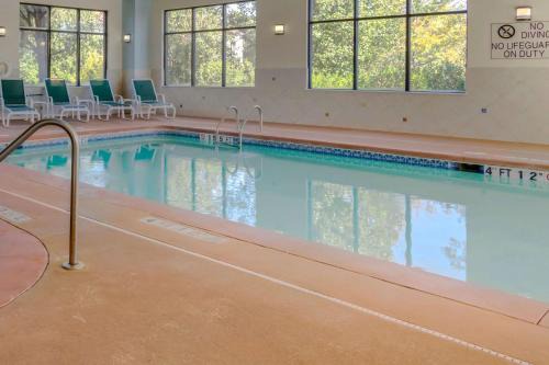 Stockbridge Hotel | Comfort Suites Stockbridge Atlanta South