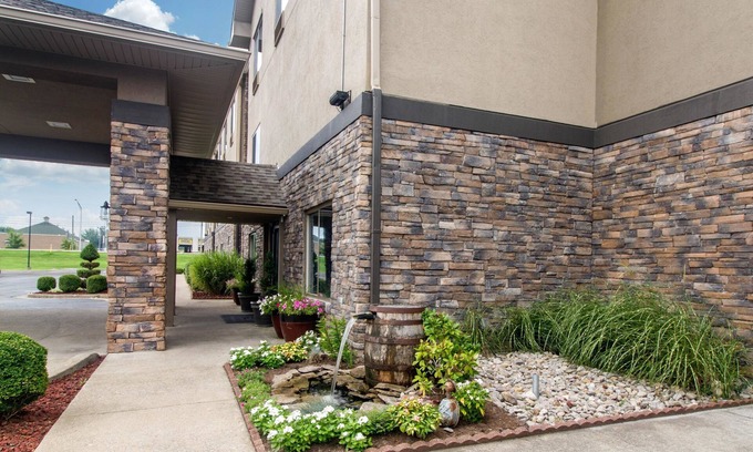 Danville Hotel | Comfort Suites