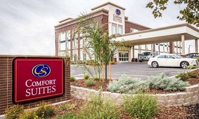 Woodland Hotel | Comfort Suites Woodland - Sacramento Airport