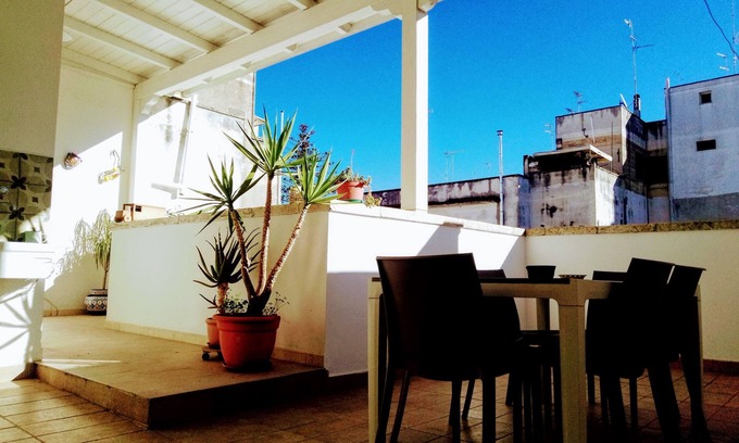 Lecce Apartment | Comfortable 2 bedrooms apartment 5 min walk from Lecce historic center