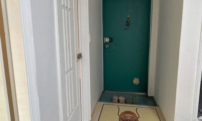 Dapsimni-dong Apartment | "Comfortable 3-Bedroom Stay with a Small Dining Space"