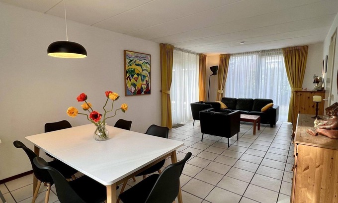 Sint Maartensvlotbrug House | Comfortable 6-person holiday home in Campanula Park, 3 bedrooms, WiFi, close to beach, forest and dunes