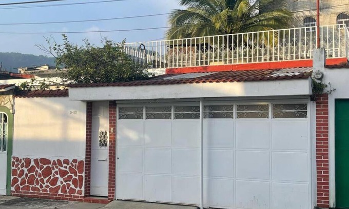 Amatitlan Apartment | comfortable and spacious house with garage