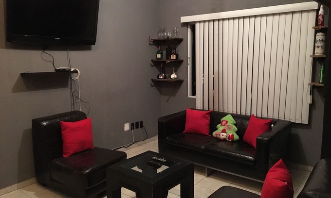 Zapopan Apartment | Comfortable apartment with artistic concept. Close to attractive touristic place