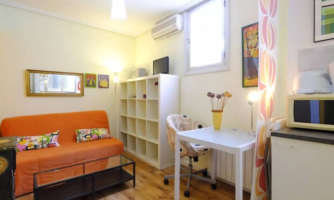 Trafalgar Apartment | Comfortable Budget Apartment Chamberi District Perfect Location Metro Bilbao