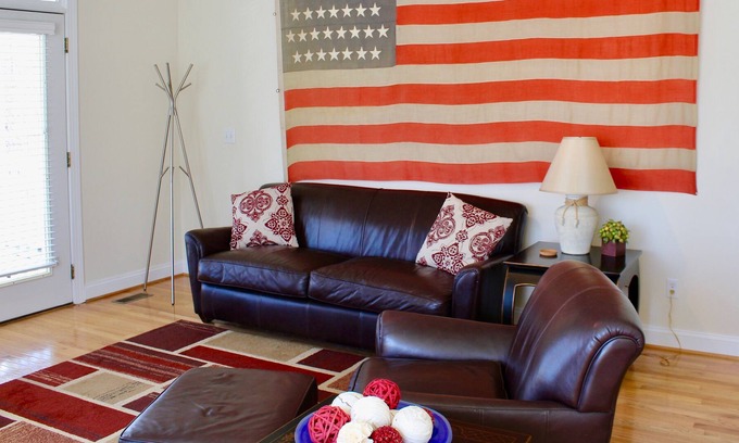 Belmont House | Comfortable Charlottesville Town House