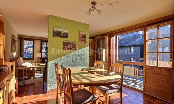 Saint-Jean Apartment | Comfortable flat for 4 people in Saint-Jean, living room with wood-burner, kitchen area with dishwas