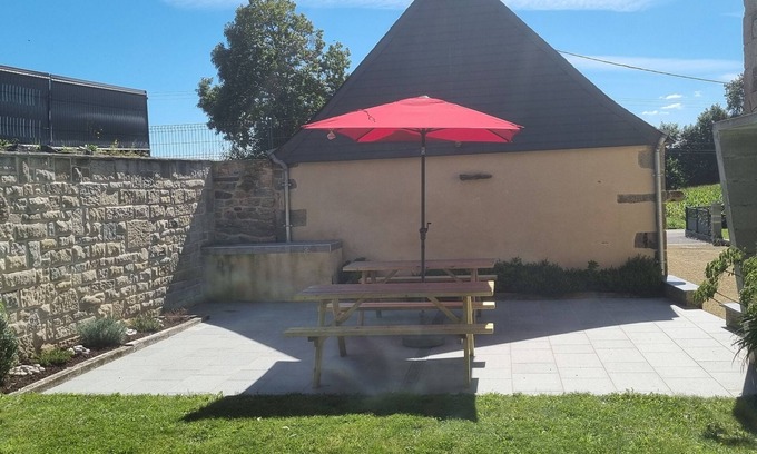 Landudal House | Comfortable gîte for 6 people located in a quiet village near Quimper.