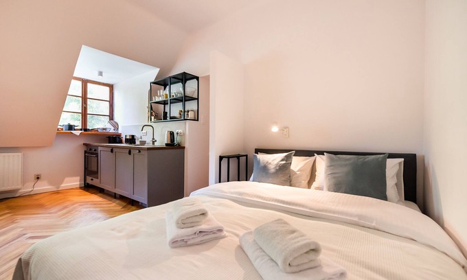 Nowe Miasto Apartment | Comfortable Old Town Apartment
