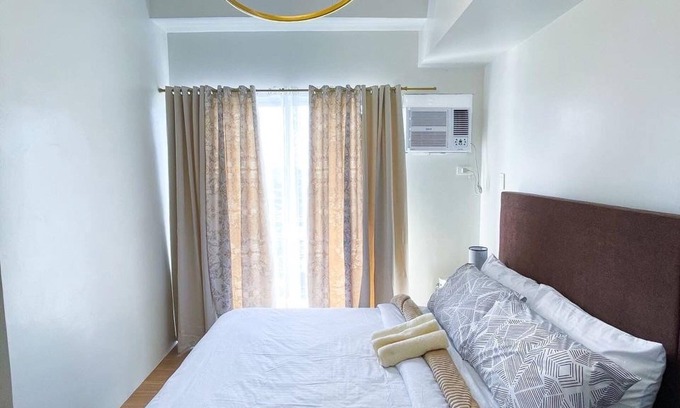 Cagayan de Oro Apartment | Comfortable Studio Unit for 3 in Limketkai