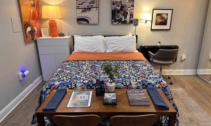 Southeast Apartment | Comfortable Studio Apartment
