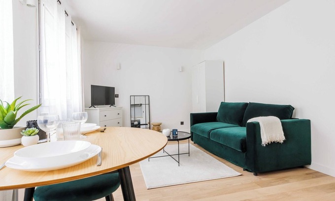 Puteaux Apartment | Comfortable Studio for 2 people - Puteaux