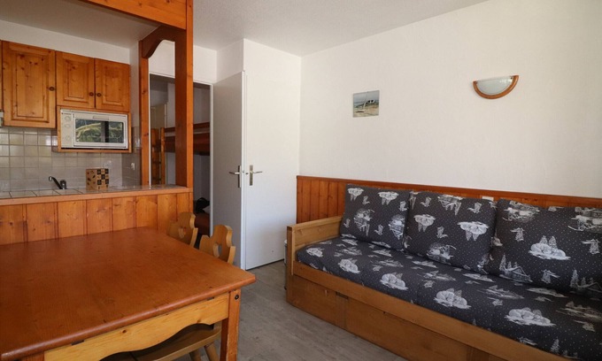 Le Lavachet Apartment | Comfortable Studio · Near slopes and shops · South-Facing Balcony · Pets Allowed