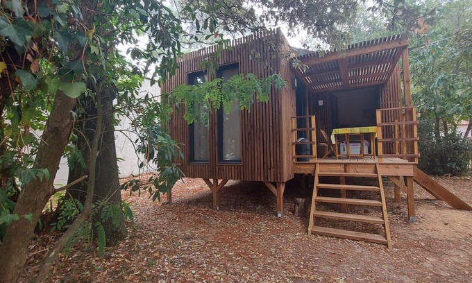 Jard-sur-Mer House | Comfortable wooden bungalow among the trees