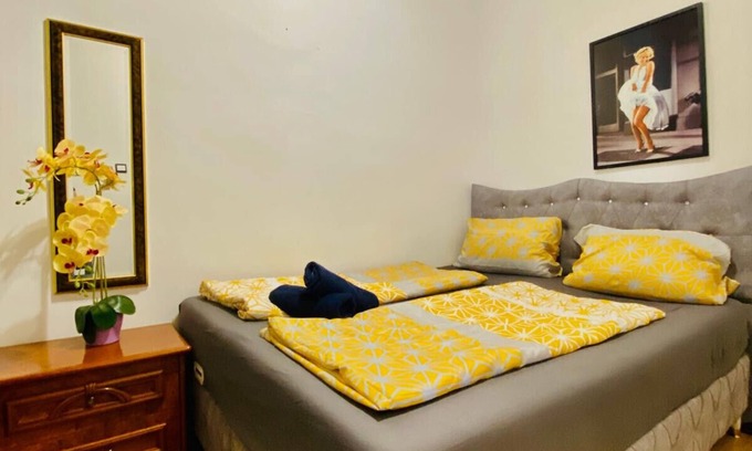 Leopoldstadt Apartment | Comfy 3BR Apt In Prime Location