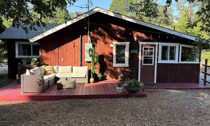California Hot Springs Cabin | Comfy and Cozy Family Cabin in Sequoia Nat’l Forest in California Hot Springs!