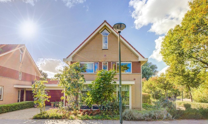 Hoorn House | Comfy holiday home in Hoorn with French balcony