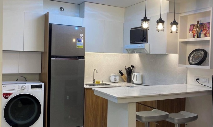 Tondo Condo | Comfy home away from home