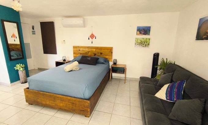 Colonia Adolfo Lopez Mateos Apartment | Comfy studio on downtown, 3 blocks to ocean views, calm, safe & quiet