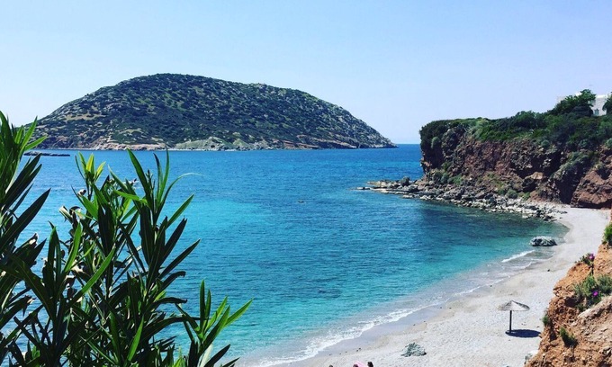 Anavyssos Villa | Comfy traditional villa located in a majestic environment close to the sea