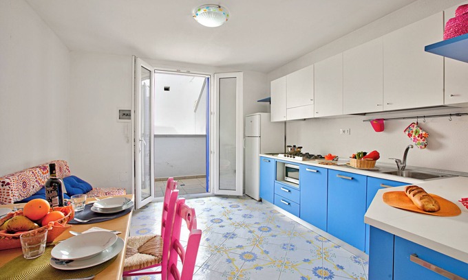 Torre Vado Apartment | Complesso Azzurro Mono 2 Near The Beach, Salve, Italy