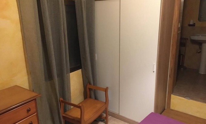 Tijola Apartment | Complete apartment 4 persons (2 in bed and 2 in sofa bed) central in Tíjola