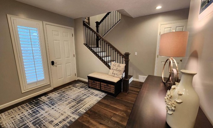 Birchwood Farms Condo | Completely remodeled Up North condo near clubhouse at Birchwood Farms