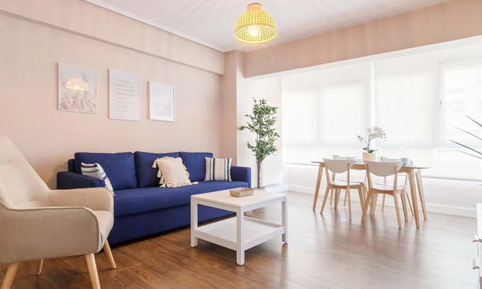 Getxo Apartment | Completely renovated 10 min Beach Arrigunaga