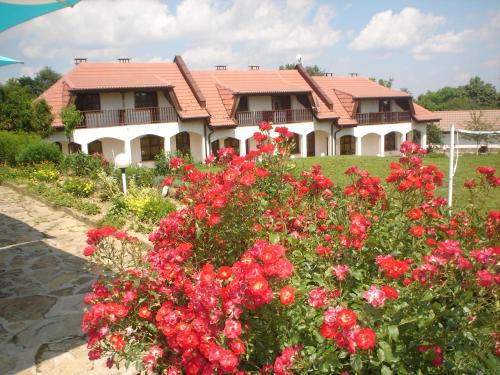 Vlaychovtsi House | Complex Roden Kray